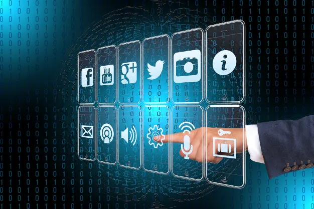 DIGITALISATION AND SOCIAL MEDIA AS A CORPORATE STRATEGY (ADGG06)